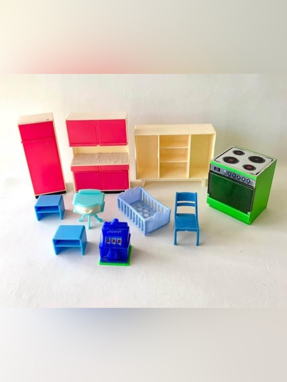 Vintage Style Kids Dollhouse Furniture Set - Blue, Pink, Cream